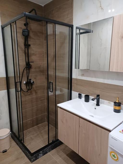 Luxury Apartment With Balcony Mytilene ภายนอก รูปภาพ